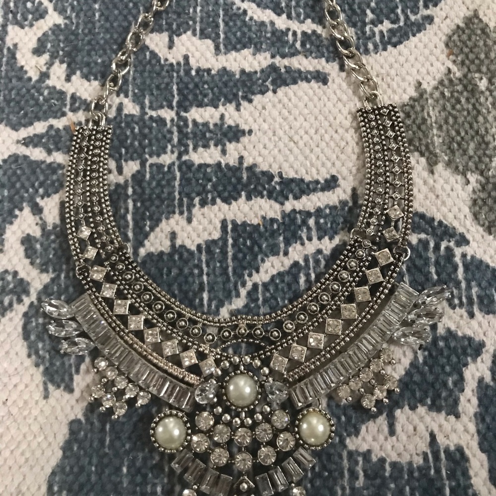 Statement necklace